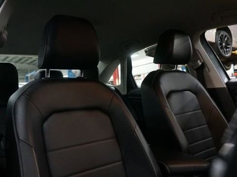 Certified 2023 Volkswagen Jetta SE image 52