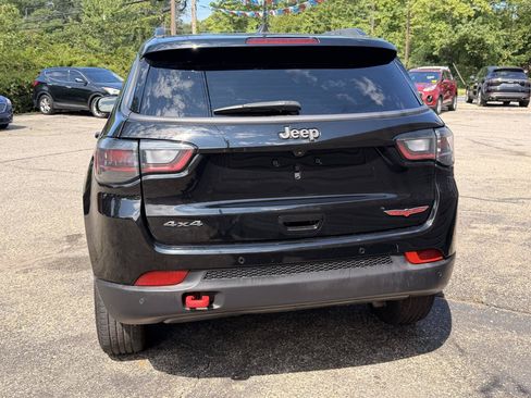 Used 2022 Jeep Compass Trailhawk w/ Trailhawk Elite Group AWD/4WD image 6