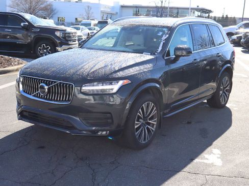 Used 2021 Volvo XC90 T5 Momentum w/ Advanced Package image 5