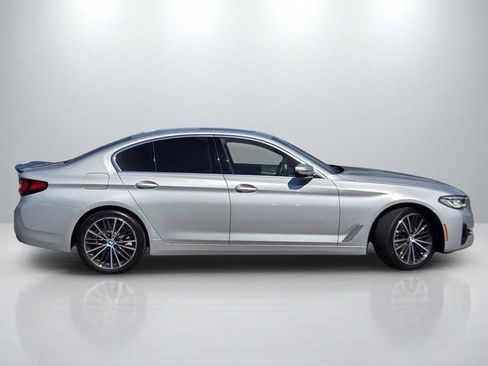 Used 2021 BMW 530i w/ Convenience Package image 3