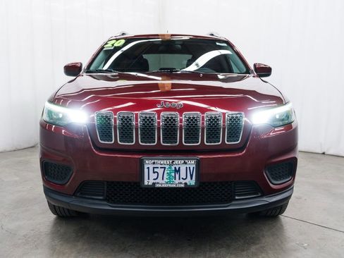 Used 2020 Jeep Cherokee Latitude image 2
