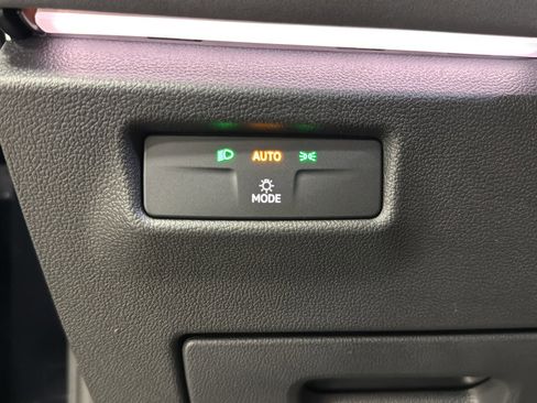 New 2026 Volkswagen Tiguan SE AWD/4WD image 20