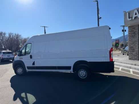 Used 2022 RAM ProMaster 3500 w/ Premium Convenience Group image 9