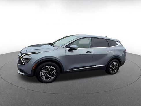 Used 2025 Kia Sportage LX FWD image 8