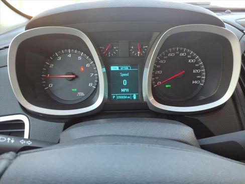 Used 2016 Chevrolet Equinox LT w/ Convenience Package image 16