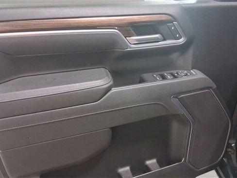 Used 2025 Chevrolet Silverado 1500 LT image 22