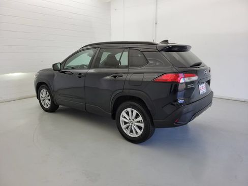 Used 2022 Toyota Corolla Cross LE FWD image 7