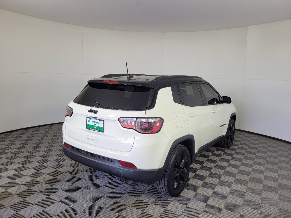 Used 2018 Jeep Compass Latitude w/ Popular Equipment Group FWD image 9
