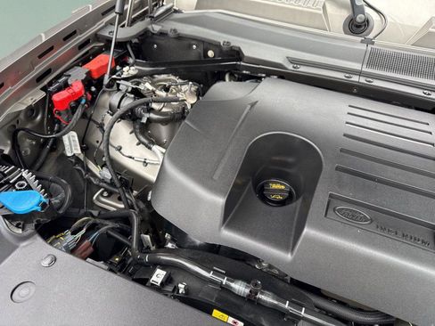 Used 2022 Land Rover Defender 110 X-Dynamic SE image 42