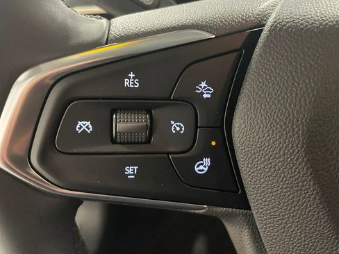 Used 2025 Chevrolet Trax ACTIV FWD image 30