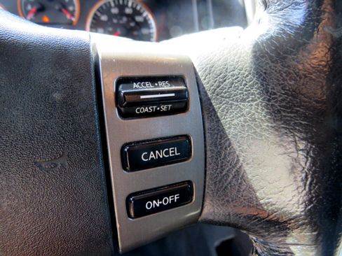 Used 2011 Nissan Armada Platinum image 13