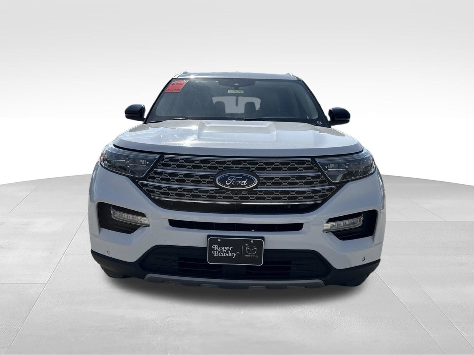 Used 2023 Ford Explorer Limited w/ Equipment Group 301A RWD image 2
