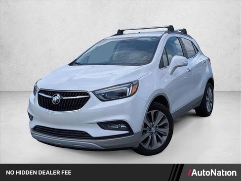 Used 2017 Buick Encore Essence FWD image 1
