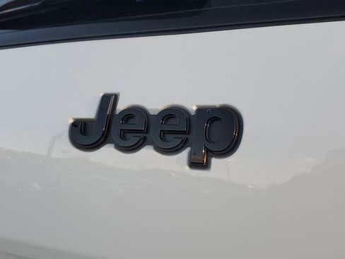 New 2025 Jeep Grand Cherokee L Limited image 7