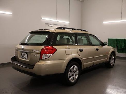 Used 2008 Subaru Outback 2.5i image 2