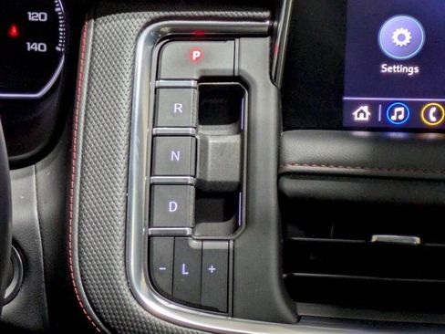 Used 2021 Chevrolet Tahoe RST AWD/4WD image 21