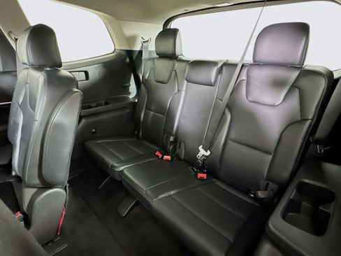 Used 2025 Kia Telluride S FWD image 30