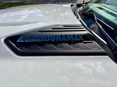 Used 2024 Chevrolet Silverado 2500 LT image 19