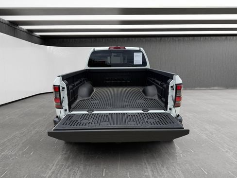 Used 2026 Nissan Frontier S w/ Tow Package RWD image 18