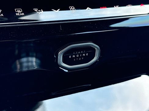 New 2026 Jeep Grand Cherokee L 4WD image 23