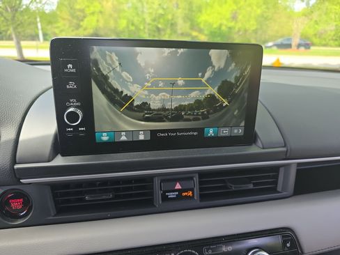 Used 2025 Honda Pilot EX-L image 26