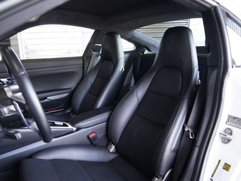 Certified 2017 Porsche 911 Carrera RWD image 13
