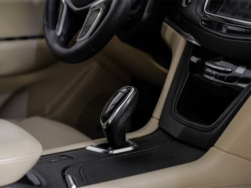 Used 2017 Cadillac XT5 FWD w/ LPO, Wheel Lock Package image 20