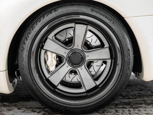 Used 1997 Porsche 911 Cabriolet image 10