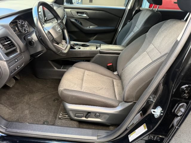Used 2025 Nissan Rogue SV FWD image 10