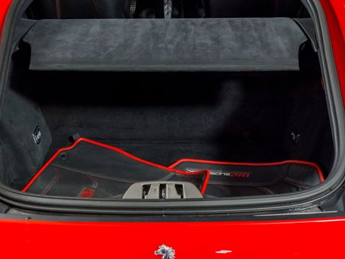 Used 2018 Ferrari 812 Superfast RWD image 44