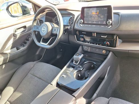 Used 2021 Nissan Rogue SV image 24