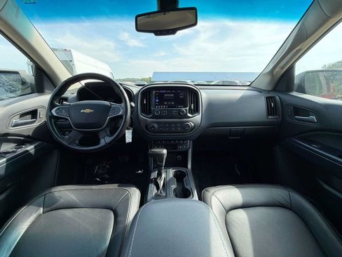 Used 2020 Chevrolet Colorado Z71 AWD/4WD image 12