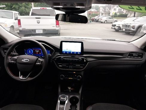 Used 2022 Ford Escape SEL w/ SEL Stealth AWD Package image 16