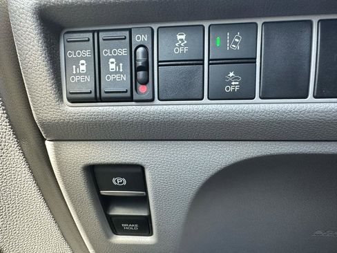 Used 2019 Honda Odyssey EX image 12