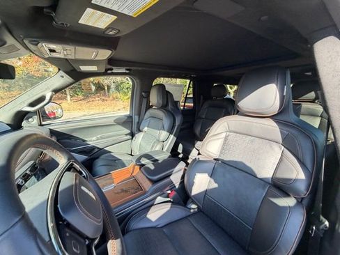 New 2025 Lincoln Navigator L Black Label image 13