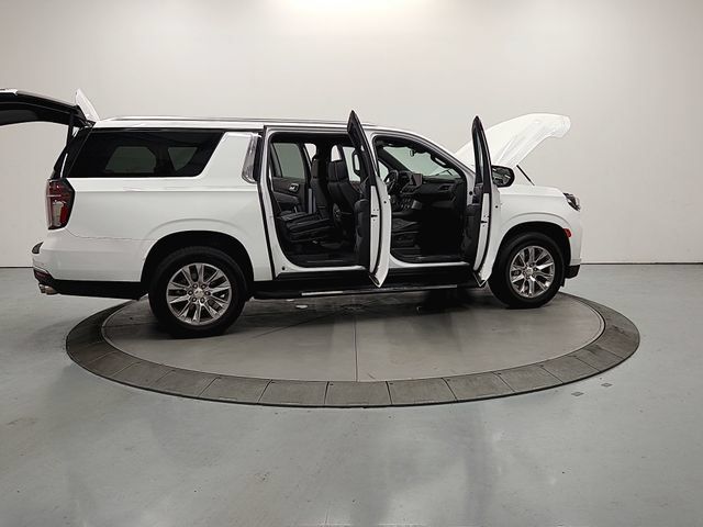 Used 2023 Chevrolet Suburban Premier RWD image 13