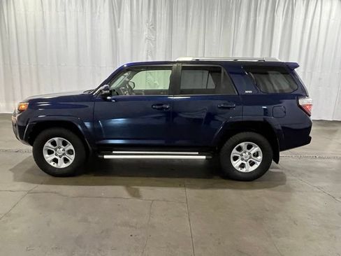 Used 2016 Toyota 4Runner SR5 Premium AWD/4WD image 7