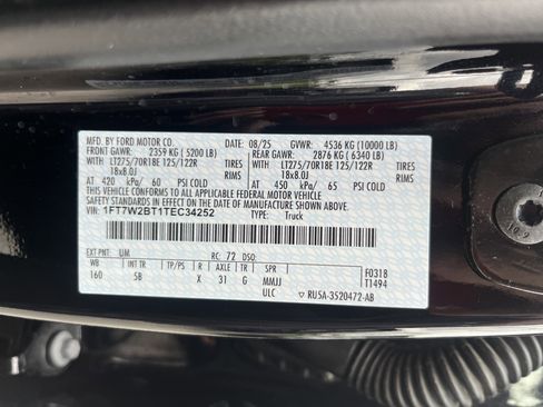 Used 2026 Ford F250 Lariat AWD/4WD image 11