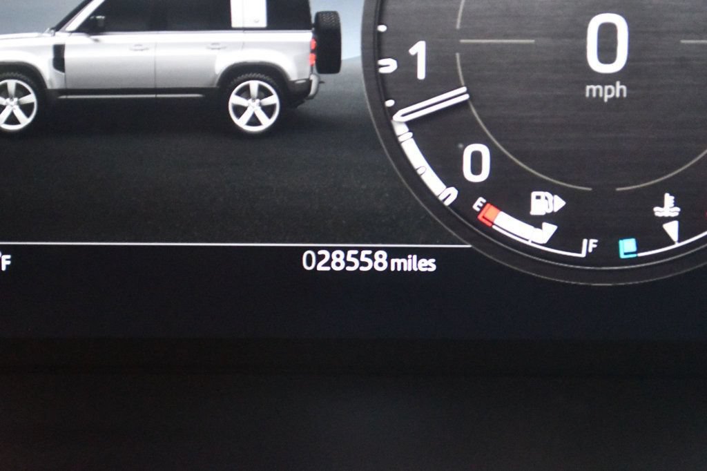 Used 2024 Land Rover Defender 110 X-Dynamic SE AWD/4WD image 45