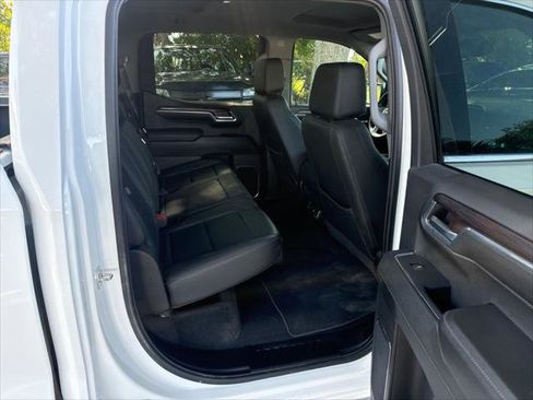 Used 2024 GMC Sierra 1500 SLT AWD/4WD image 22