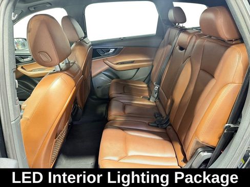 Used 2018 Audi Q7 3.0T Premium Plus w/ Premium Plus Package image 11