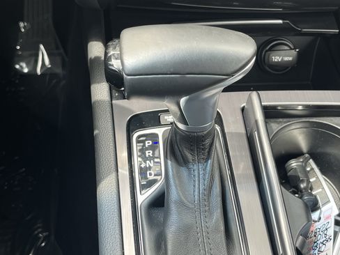 Used 2018 Genesis G80 3.8 AWD/4WD image 21
