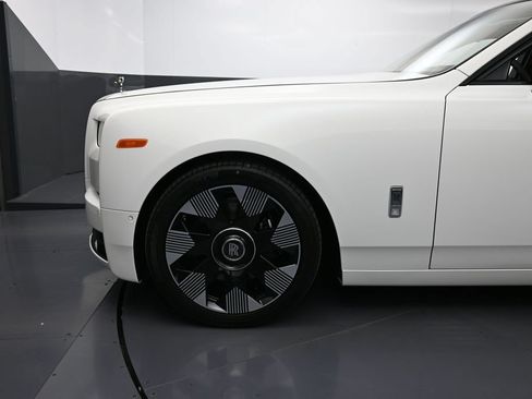 New 2027 Rolls-Royce Phantom Sedan RWD image 12