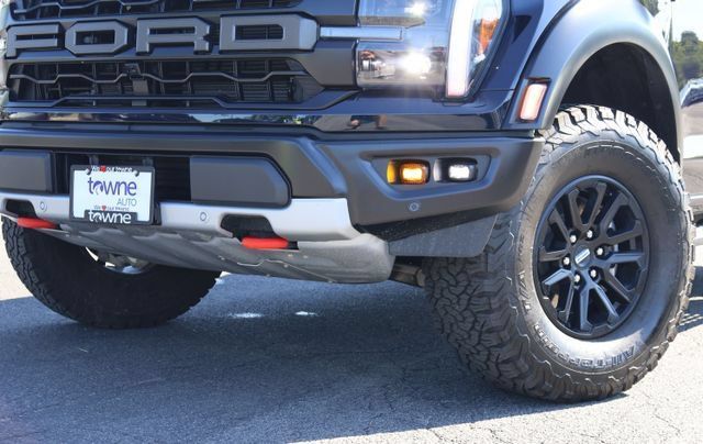 Used 2025 Ford F150 Raptor AWD/4WD image 31