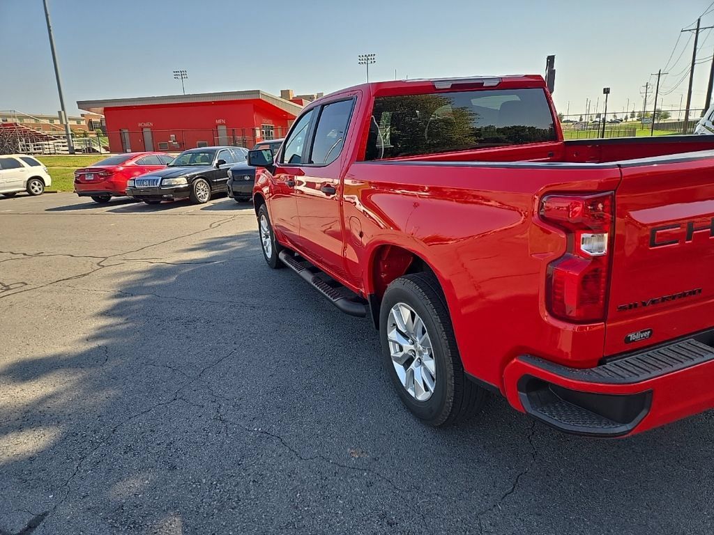 Used 2023 Chevrolet Silverado 1500 Custom w/ LPO, Dark Essentials Package RWD image 5