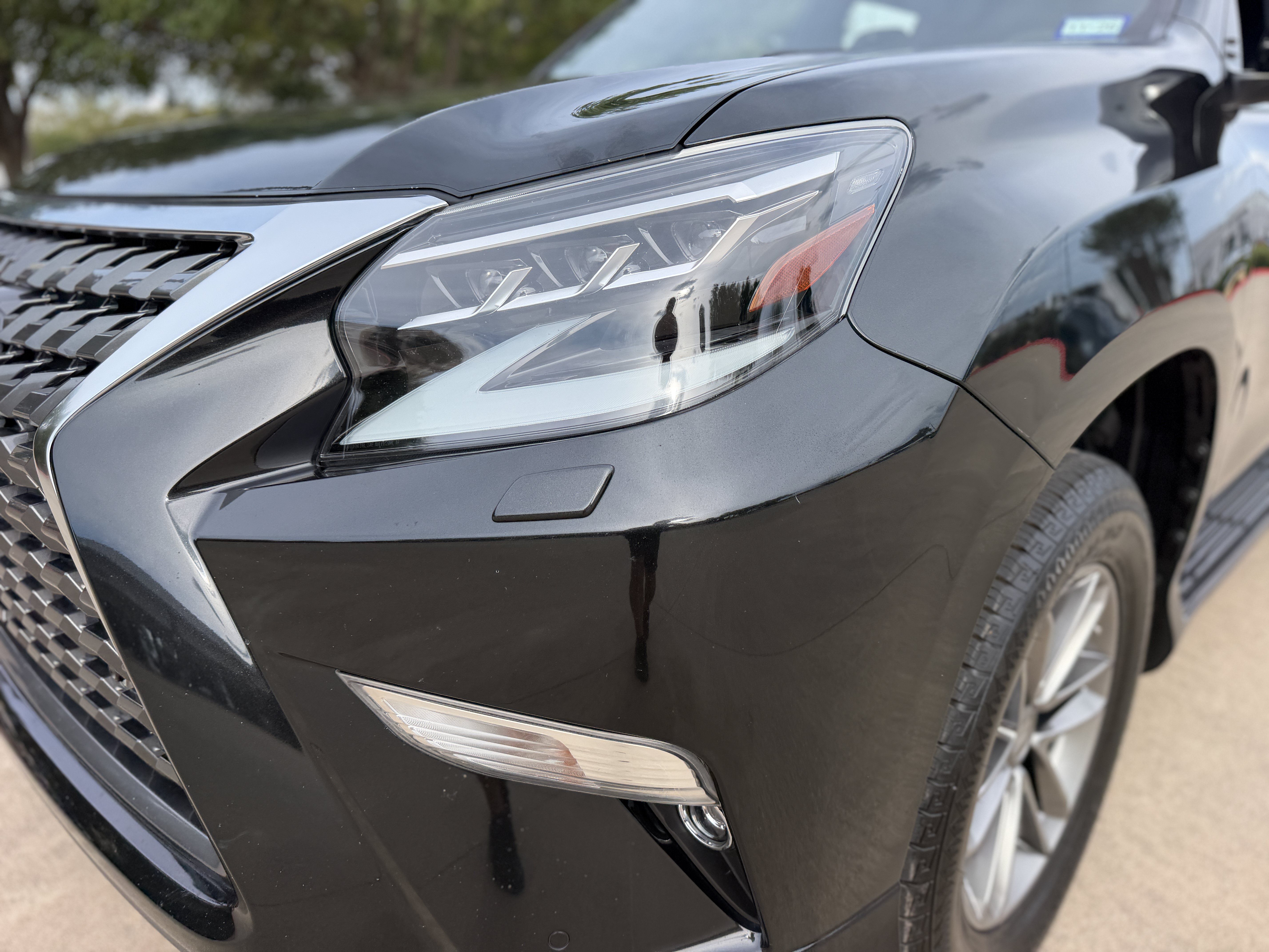 Used 2022 Lexus GX 460 Premium w/ Premium Package AWD/4WD image 4