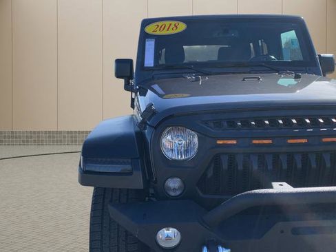 Used 2018 Jeep Wrangler Unlimited Sport S image 10