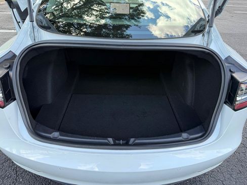 Used 2018 Tesla Model 3 Mid Range RWD image 32