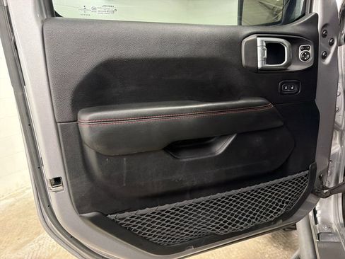 Used 2019 Jeep Wrangler Unlimited Rubicon AWD/4WD image 15