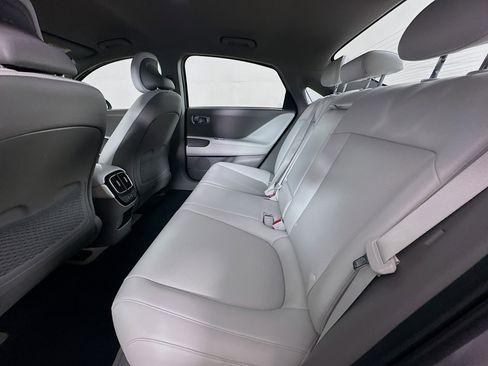 Used 2024 Hyundai Ioniq 6 SEL image 27